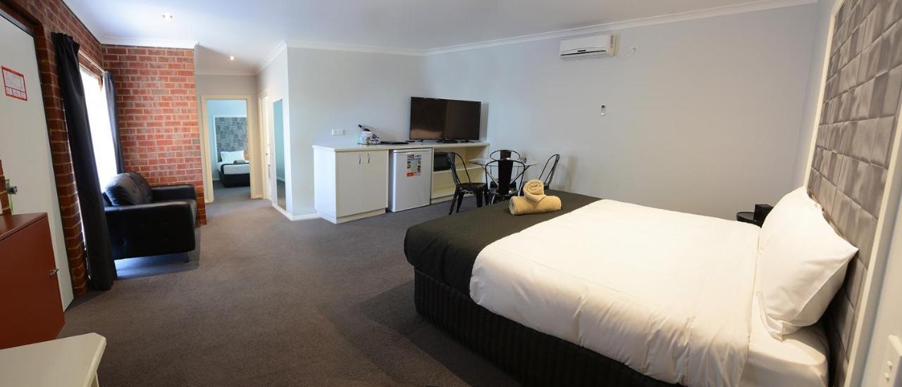 Golden Reef Motor Inn Bendigo Bagian luar foto