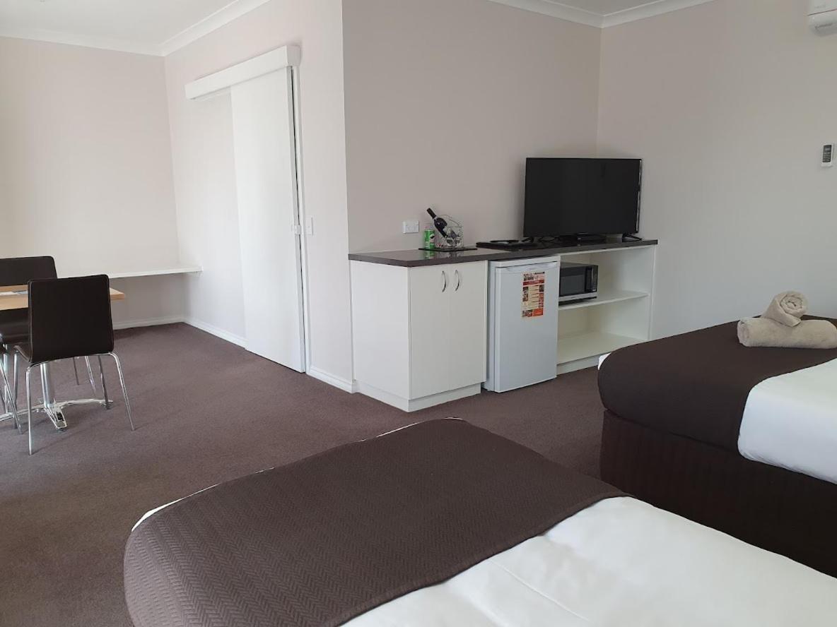 Golden Reef Motor Inn Bendigo Bagian luar foto