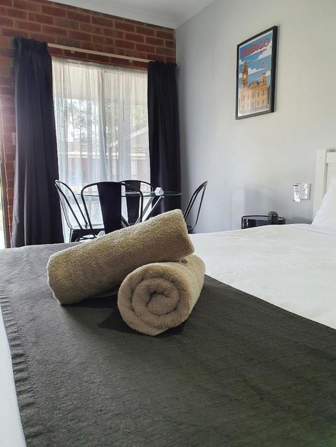 Golden Reef Motor Inn Bendigo Bagian luar foto