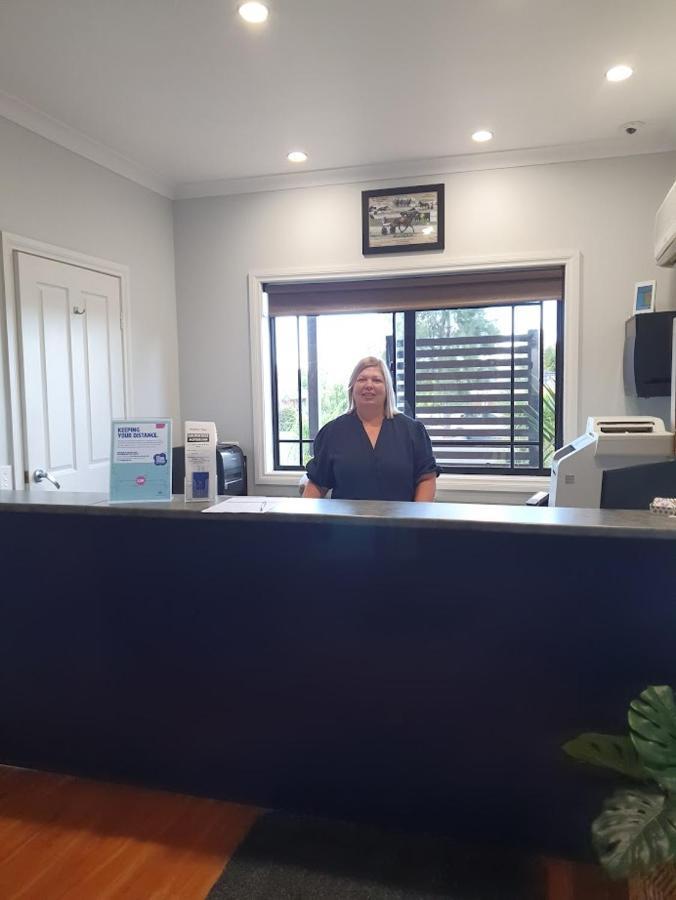 Golden Reef Motor Inn Bendigo Bagian luar foto