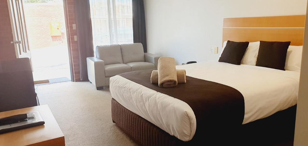 Golden Reef Motor Inn Bendigo Bagian luar foto