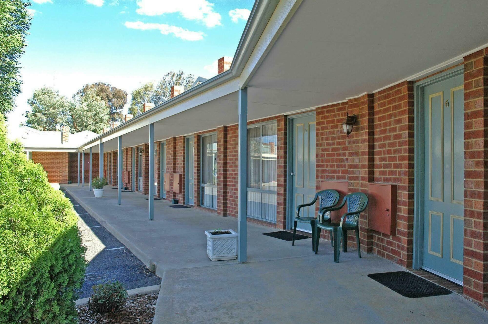 Golden Reef Motor Inn Bendigo Bagian luar foto